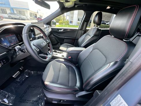 Used 2023 Ford Escape ST-Line w/ Tech Pack #1 AWD/4WD image 21
