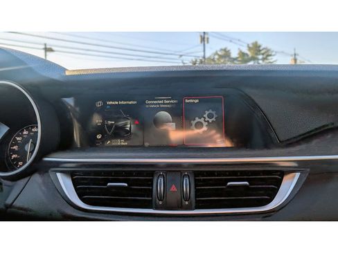 Used 2022 Alfa Romeo Stelvio Ti image 26