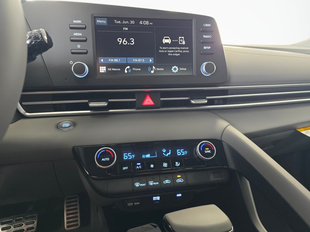 New 2026 Hyundai Elantra Sport FWD image 21