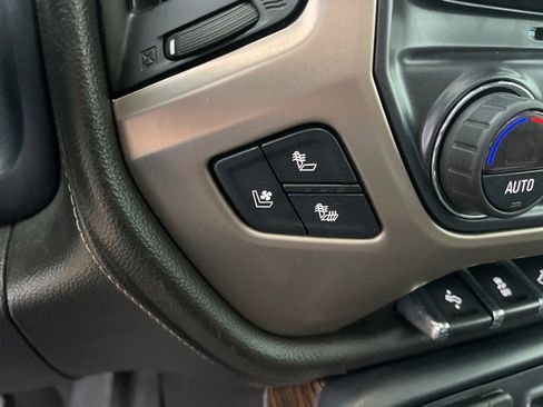 Used 2018 GMC Sierra 2500 Denali image 30