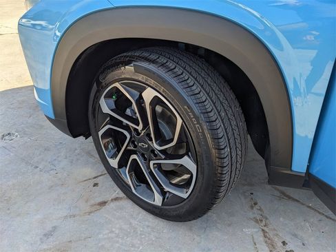 Used 2025 Chevrolet Trax RS image 36