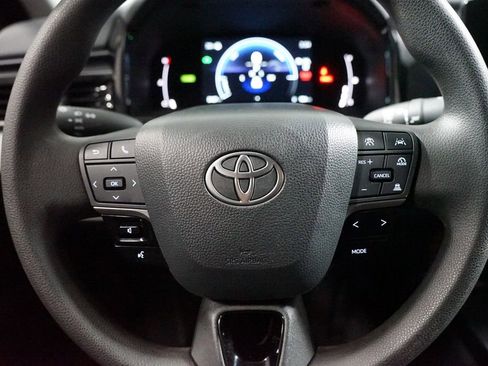 Certified 2025 Toyota Camry LE image 12