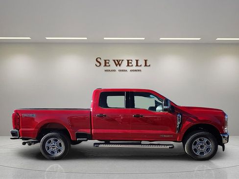 New 2026 Ford F250 XLT w/ FX4 Off-Road Package image 5