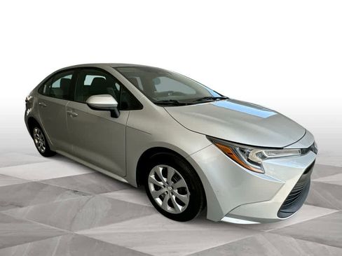 Used 2024 Toyota Corolla LE FWD image 2