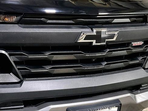 Certified 2024 Chevrolet Colorado Trail Boss w/ Technology Package image 11