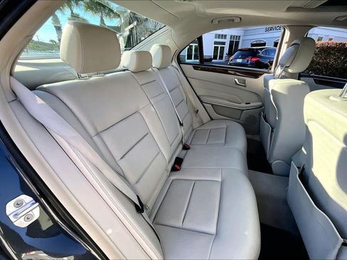 Used 2014 Mercedes-Benz E 350 Sedan image 20