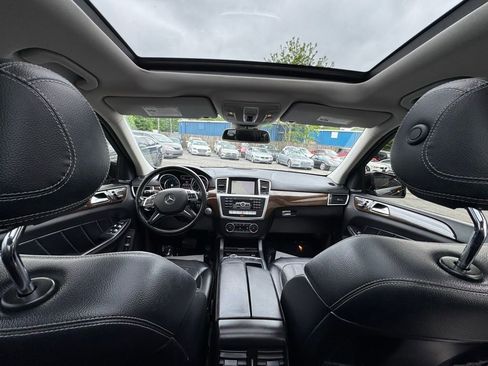 Used 2016 Mercedes-Benz GL 450 4MATIC image 16