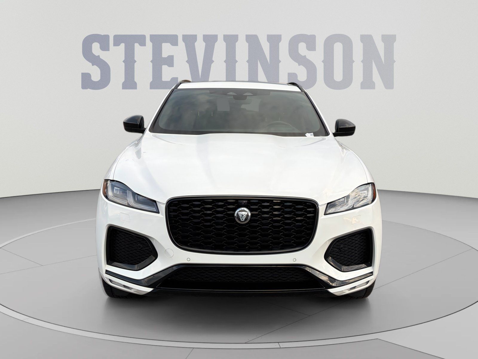 Used 2026 Jaguar F-PACE R-Dynamic S AWD/4WD image 8
