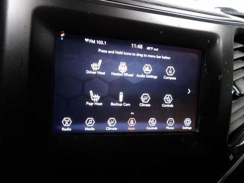 Used 2019 Jeep Cherokee Latitude Plus image 16