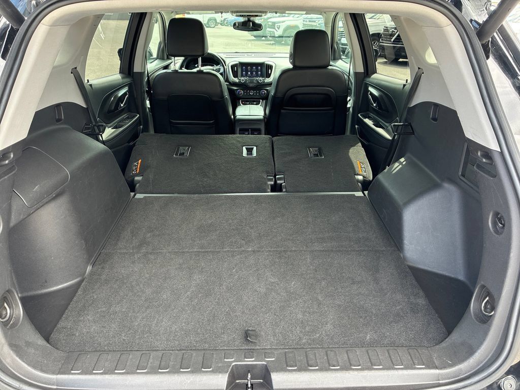 Used 2024 GMC Terrain SLT AWD/4WD image 36