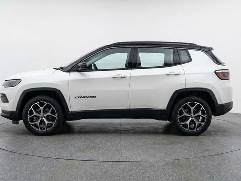 Used 2025 Jeep Compass Limited AWD/4WD image 5