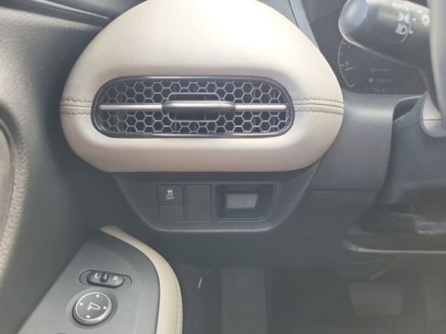 Used 2023 Honda HR-V EX-L image 28
