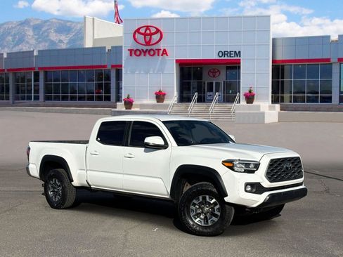 Used 2023 Toyota Tacoma TRD Off-Road AWD/4WD image 1