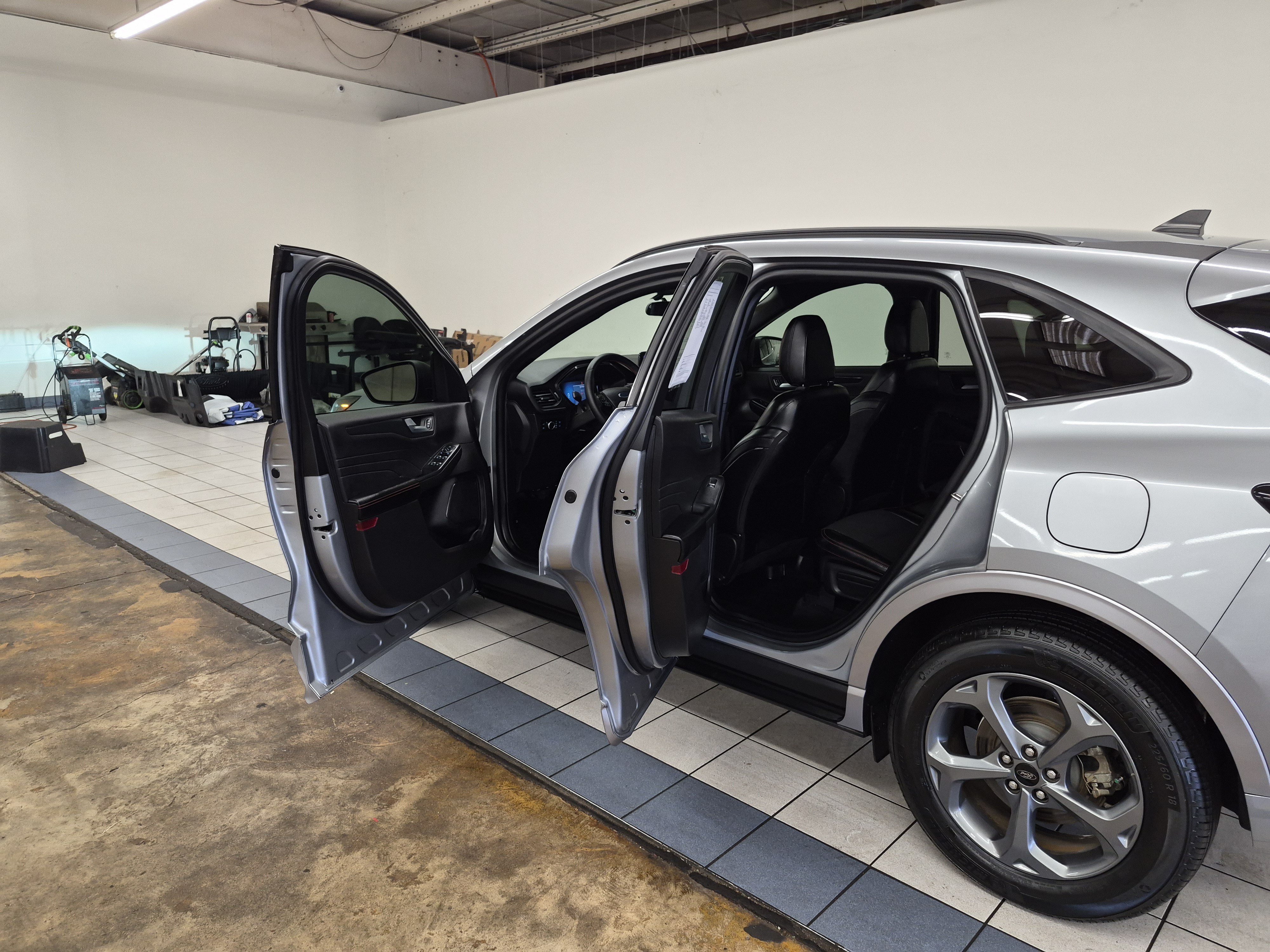 Certified 2024 Ford Escape ST-Line FWD image 18