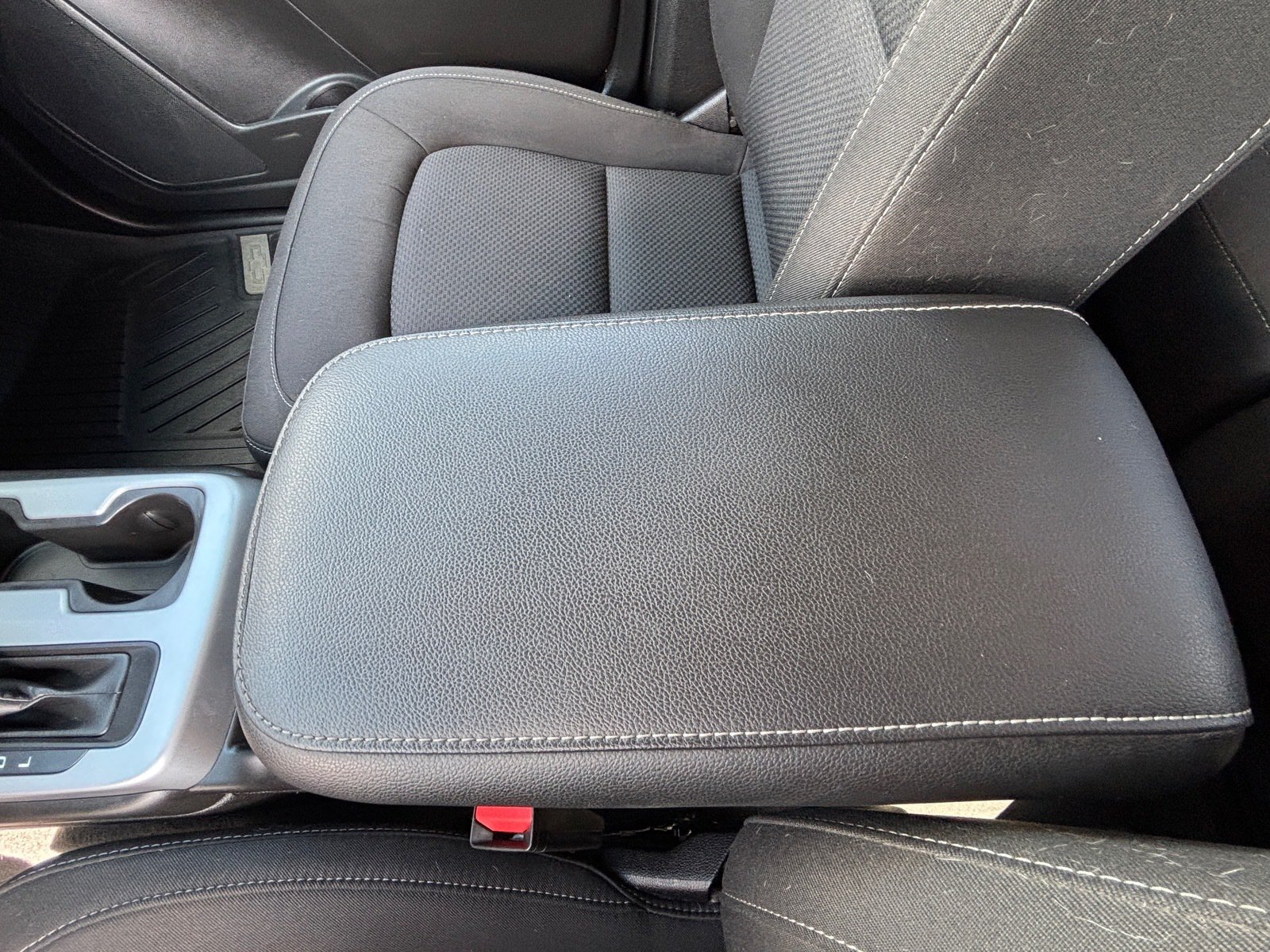 Used 2022 Chevrolet Colorado LT RWD image 17