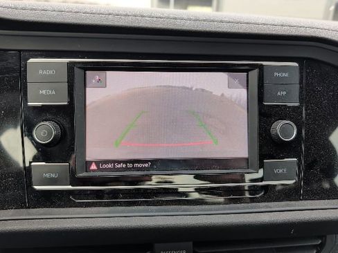 Used 2022 Volkswagen Jetta S image 14