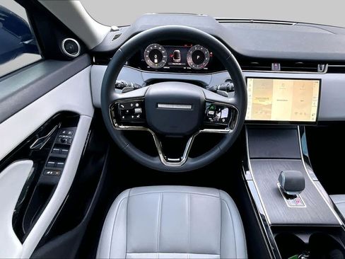 Used 2024 Land Rover Range Rover Evoque S AWD/4WD image 6