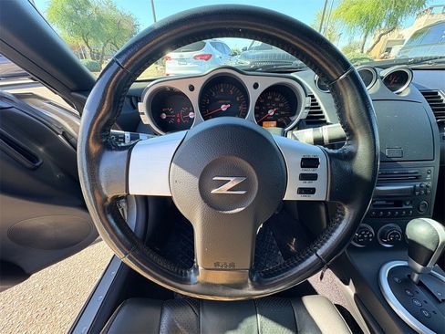 Used 2004 Nissan 350Z Touring image 19