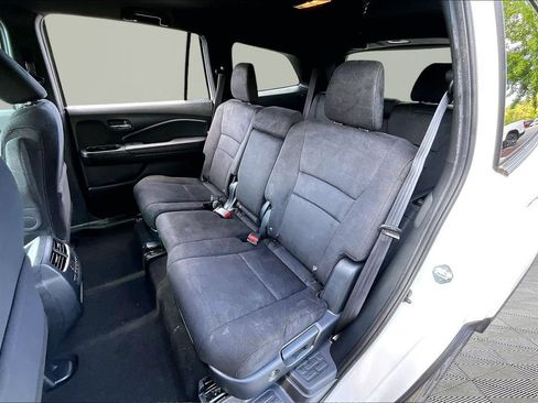 Used 2022 Honda Pilot Sport image 18