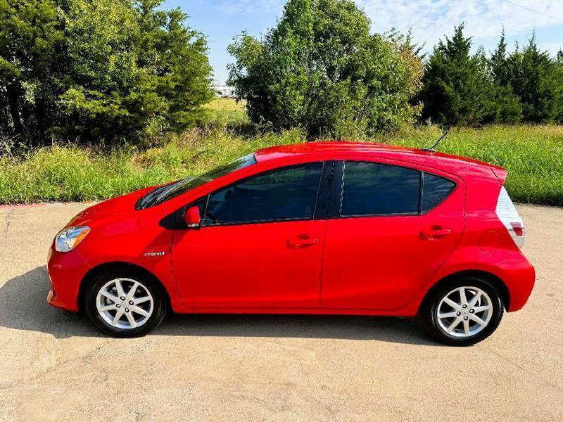 Used 2012 Toyota Prius C Three FWD image 10
