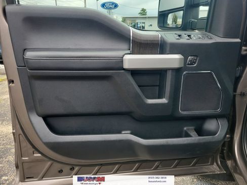 Used 2020 Ford F250 Lariat w/ Lariat Ultimate Package AWD/4WD image 21