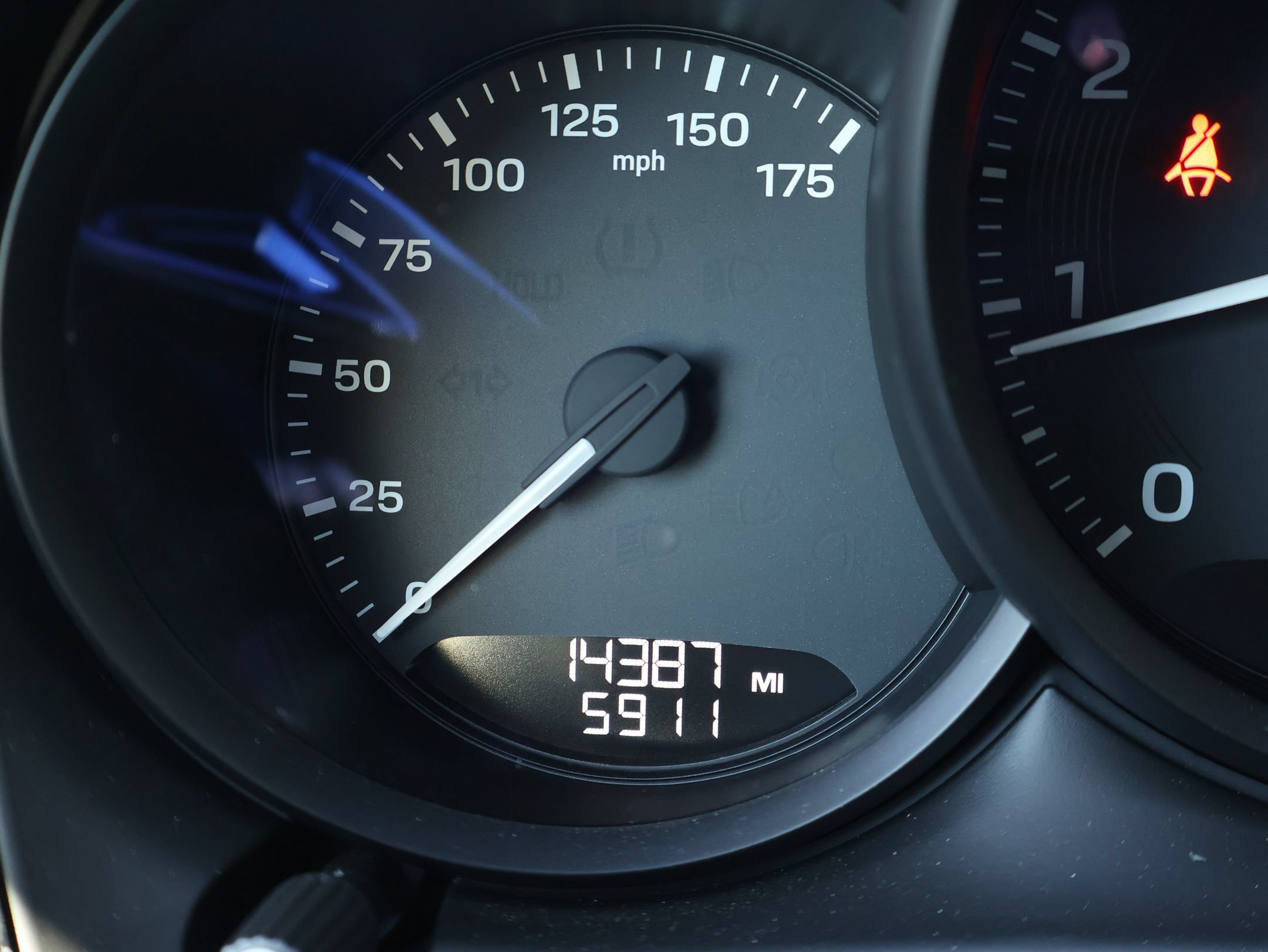 Used 2024 Porsche Macan Turbo AWD/4WD image 20