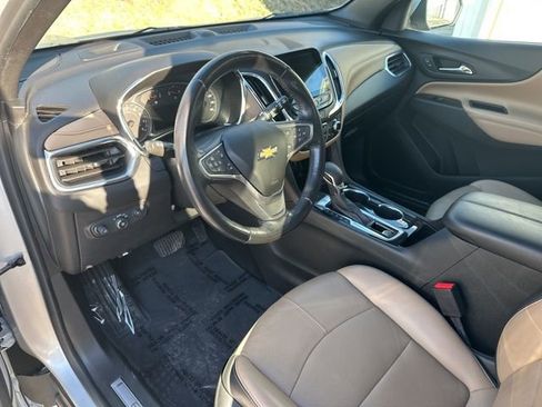Used 2022 Chevrolet Equinox Premier AWD/4WD image 44