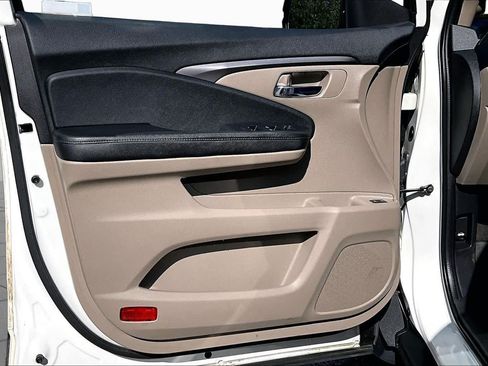 Used 2017 Honda Pilot EX-L image 22