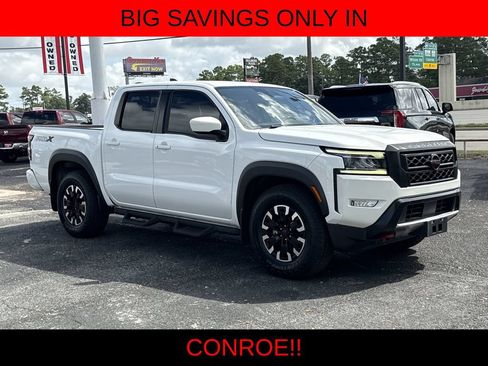 Used 2022 Nissan Frontier Pro-X RWD image 3