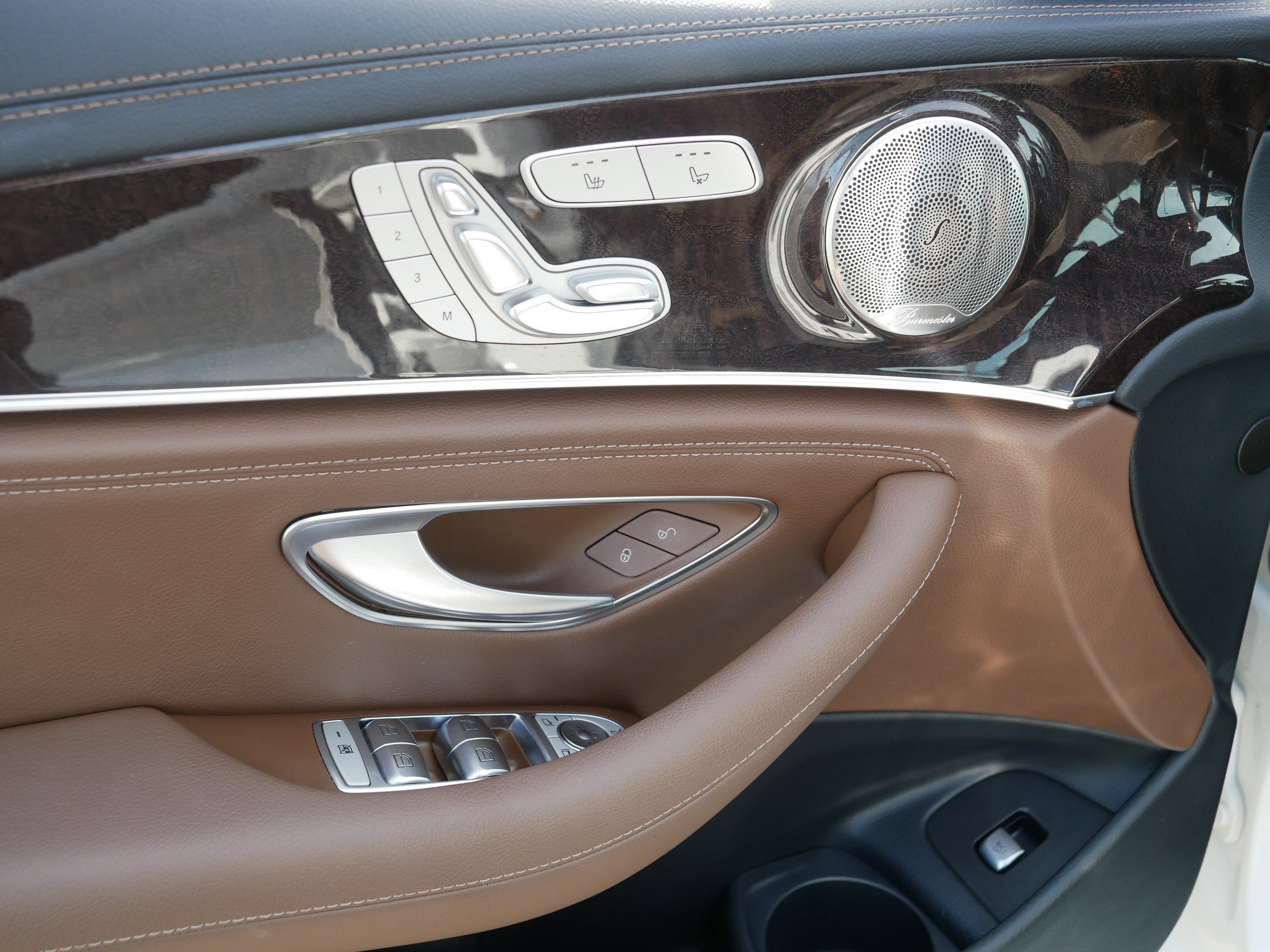 Used 2022 Mercedes-Benz E 450 4MATIC Sedan image 19