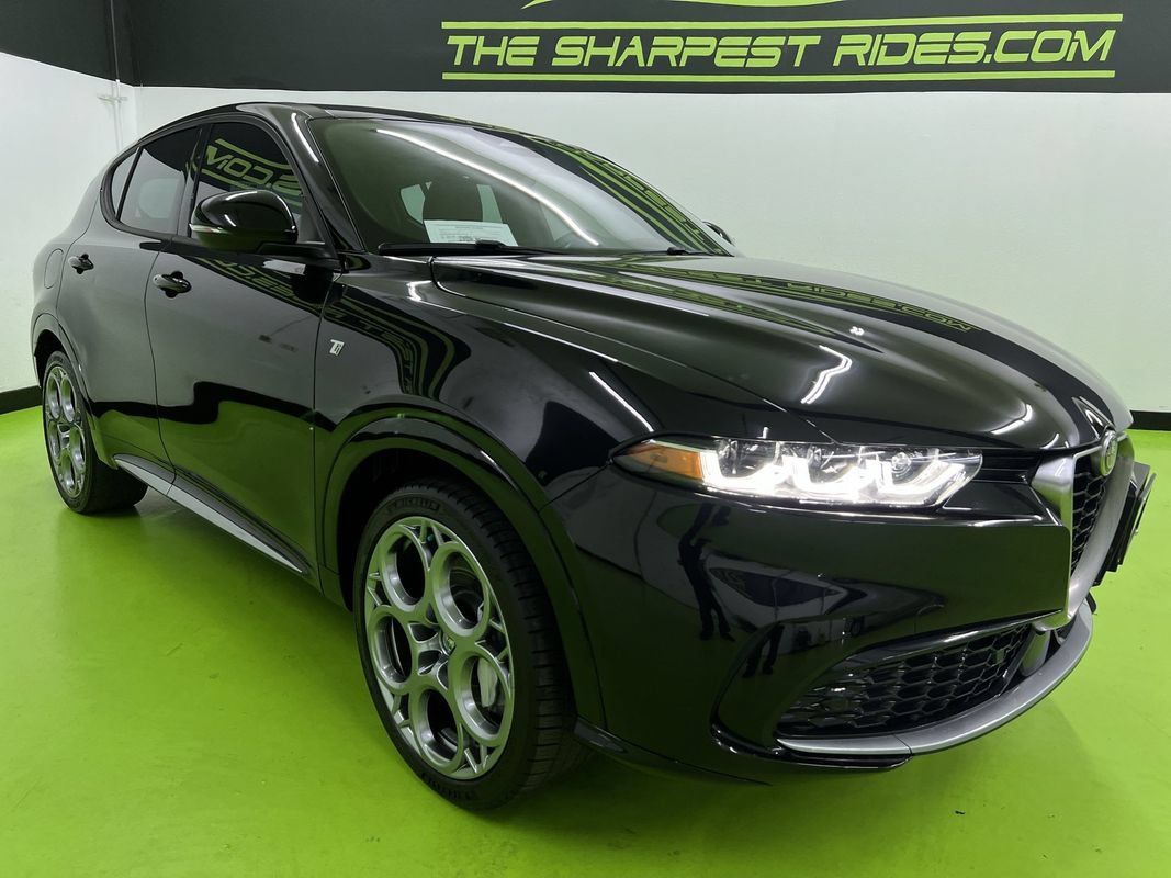 Used 2024 Alfa Romeo Tonale Ti AWD/4WD image 2