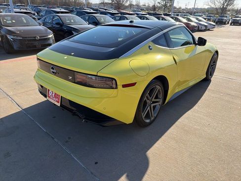 Used 2024 Nissan Z Sport w/ Floor Mat Package RWD image 6