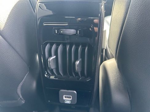 New 2026 Jeep Compass Latitude image 11