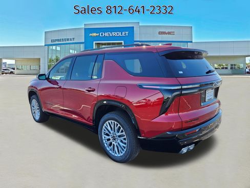 New 2026 Chevrolet Traverse RS image 3