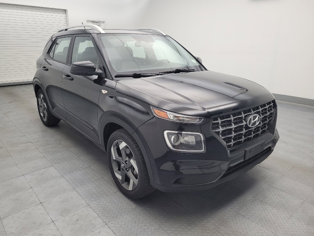 Used 2023 Hyundai Venue SEL FWD image 13