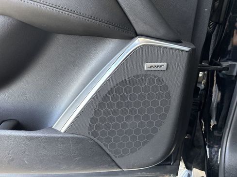 Certified 2020 Cadillac Escalade ESV Premium Luxury w/ Escalade Sport Edition AWD/4WD image 25