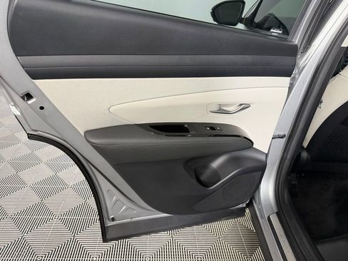 Used 2025 Hyundai Tucson Limited FWD image 28