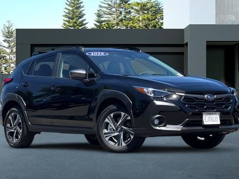Used 2026 Subaru Crosstrek 2.0i Premium AWD/4WD image 2