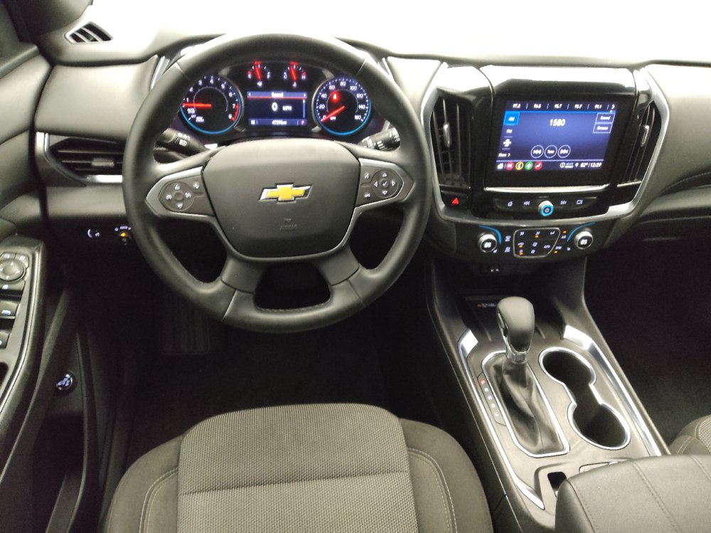 Used 2023 Chevrolet Traverse LT FWD image 22