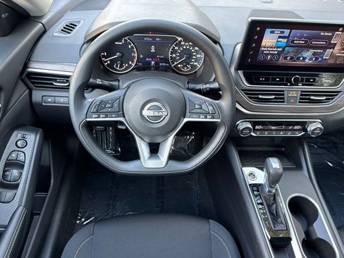 New 2025 Nissan Altima 2.5 SV w/ SV Special Edition Package image 11