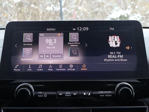 Used 2024 INFINITI QX80 Luxe image 16