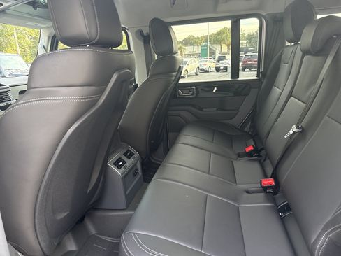 Used 2025 INEOS Grenadier Station Wagon AWD/4WD image 24