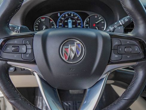 Used 2023 Buick Enclave Avenir image 15