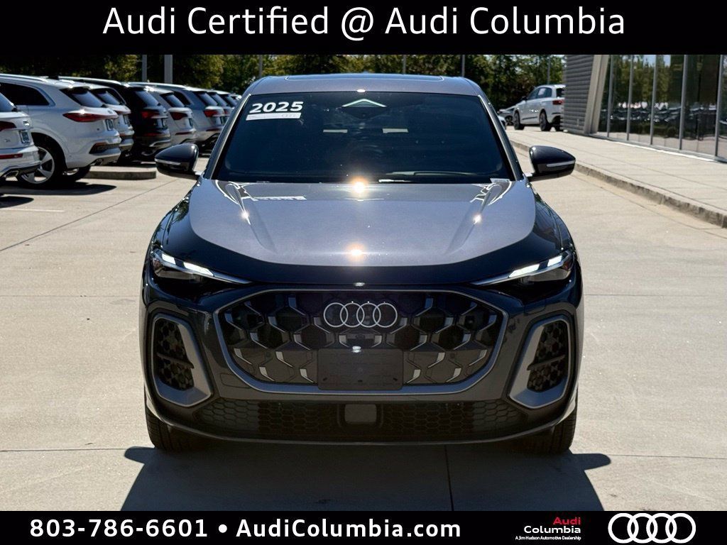 Certified 2025 Audi Q5 Premium w/ Convenience Package AWD/4WD image 9