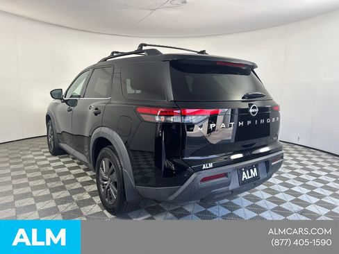 Used 2022 Nissan Pathfinder SV FWD image 9