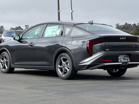 New 2026 Kia K4 FWD image 6