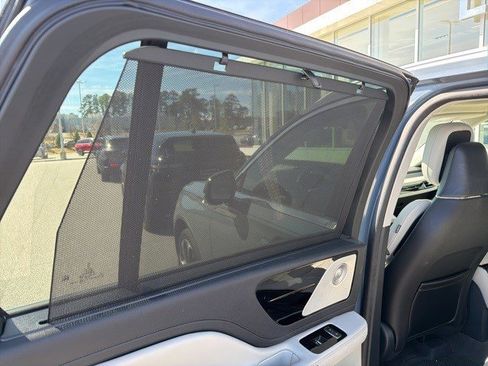 Used 2025 Lincoln Aviator Reserve w/ Equipment Group 201A image 19