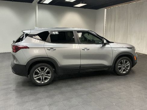 Used 2021 Kia Seltos LX image 6