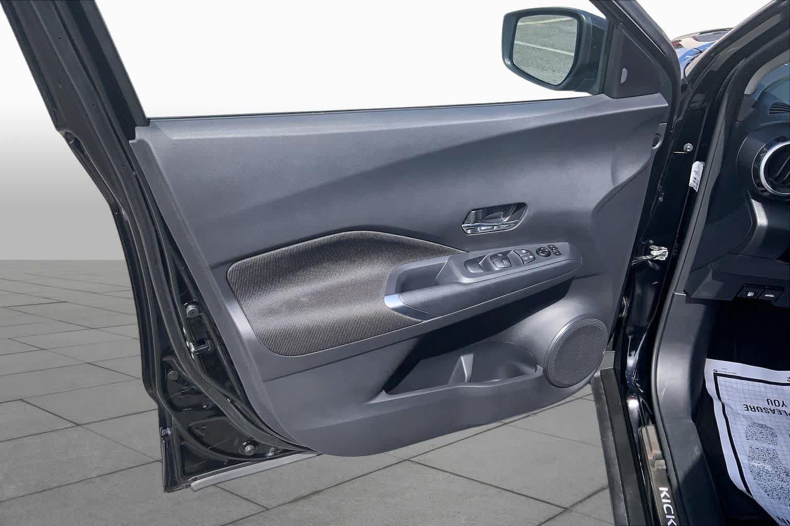 Used 2024 Nissan Kicks SV w/ Exterior Package FWD image 22