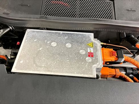 Used 2021 Audi e-tron Premium image 31